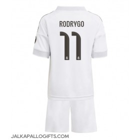 Real Madrid Rodrygo Goes #11 Koti Peliasu Lasten 2025-26 Lyhythihainen (+ Lyhyet housut)